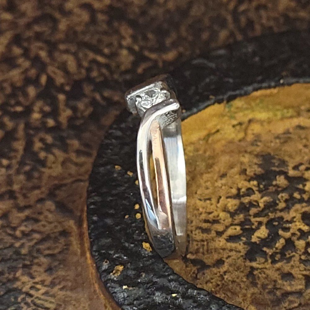 Women's Rose Gold Twist Promise Ring - Gold Twist Promise Ring For Girl's - Picture 5 of 7